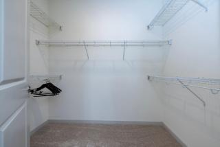 Modern Nulu 2BR CozySuites 05 - 4