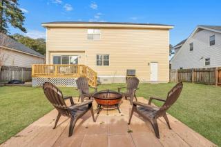 The Savannah Dream House: 3 Bed 3 Bath - 8