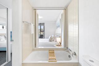 Lux Waterfront - prime location Pool Gym & Sauna - Cairns - 6