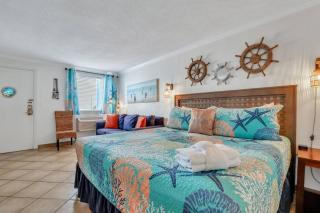 The Sea and Breeze 1 Bed Condo with Pool Steps to Beach - 6