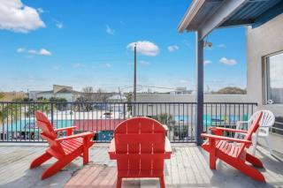 The Sea and Breeze 1 Bed Condo with Pool Steps to Beach - 9