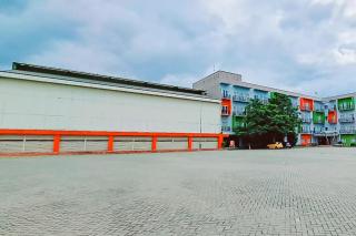 Gading Serpong Hotel Near Stadion Persita Redpartner - Anggris - 4