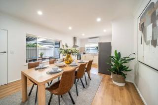 Ambrosia - Designer 3BR WiFi - Kensington and Norwood - 1