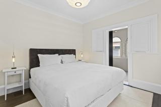 Comfy 2-Bed Apartment with AC throughout - Sydney - 7