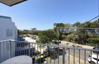 6 Tradewinds - Prime position within walking distance to Patrolled beach & all other amenities - 2