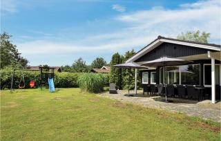 Cozy Home In Humble With Sauna - 4
