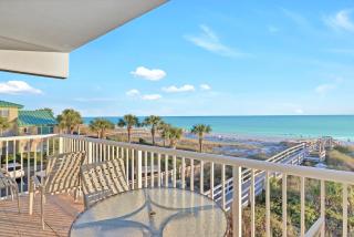 Destin West Gulfside 301 - True Beachfront Luxury - Beautiful Views! - 7