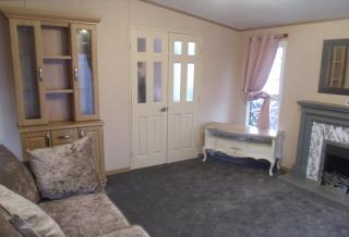 Great 4 Berth Caravan For Hire In Suffolk At North Denes, Ref 40149Nd - Lowestoft - 8