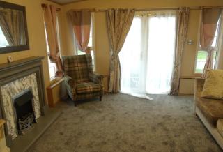 Great 4 Berth Caravan For Hire In Suffolk At North Denes, Ref 40149Nd - Lowestoft - 7
