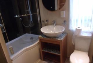 Great 4 Berth Caravan For Hire In Suffolk At North Denes, Ref 40149Nd - Lowestoft - 6