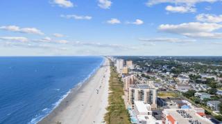 Beachfront Breeze at the Sea Castle - Myrtle Beach - 9