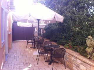 Avantis Suites Hotel - Eretria - 8