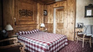 Hotel Altitude - 1