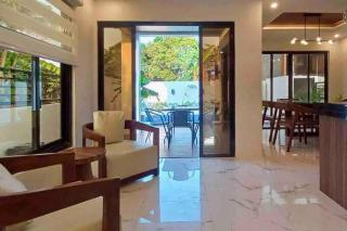 Casa Ysobel Villa with heated pool near Rotunda - Tagaytay - 7