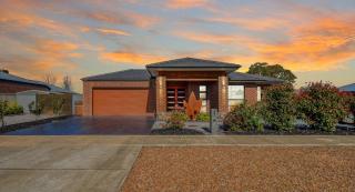 Windsor Castle - Shepparton - 1