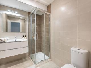 Central Stylish and Elegant 1 & 2 BR apartments I - Granada - 3
