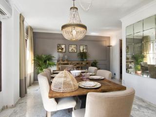 Glow and Elegant Apartment in Granada Center Free Parking - Granada - 4