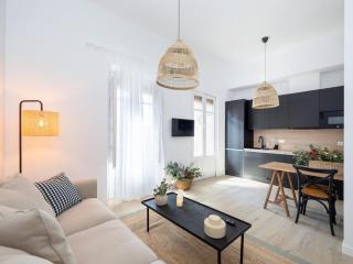 Bright and Elegant Gran Via apartments - Granada - 8