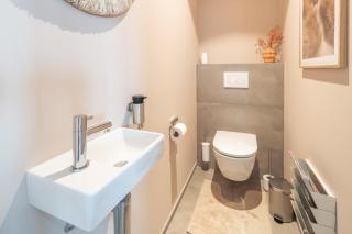 Huswell - Modern new apartment with pool access and parking - 2