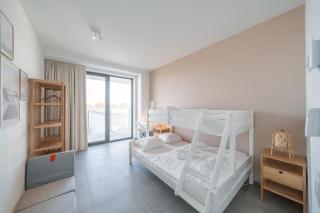 Huswell - Modern new apartment with pool access and parking - 4