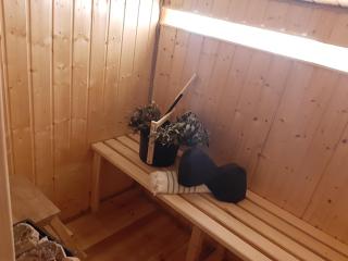 Bezpieczna Przystań - Apartamenty-balia, sauna, narty - Uherce Mineralne - 9