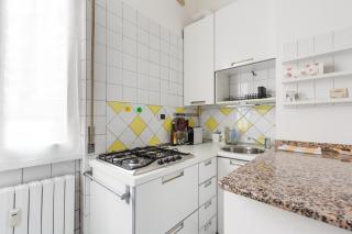 Zara Comfy Apartment - 110m from Istria M5 - Milan - 1
