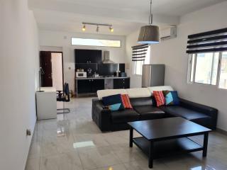 Lovely 1-Bed Apartment in Luanda - 4