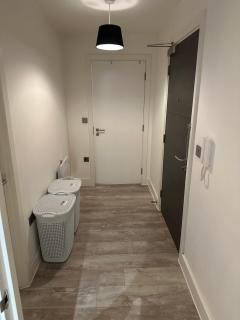 1 Bed Flat - Sleeps 3 - Parking - Wifi - 2