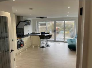 Holyhead central stay - Holyhead - 1