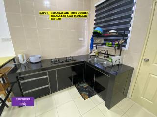 Homestay Cikgu Ahmed Batu Kikir - Batu Kikir - 1