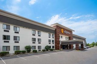 La Quinta Inn by Wyndham Indianapolis Airport Executive Dr - Indianápolis - 0