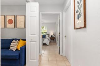 Serenity Terrace - King Bed , Lounge & Coffee Bar - 3
