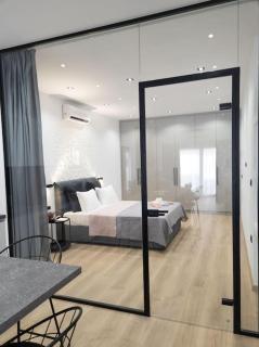 Dahlia Suite - 5 min drive to Piraeus Port - Piraeus - 5