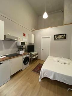 At 20' by Metro from the city centre (B) - Madrid - 0