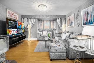 Luxury 1 Bed Flat with Parking 11K - Top Rated - Netflix - Wifi - 70 Inch Smart TV - Birmingham City Centre - TV in Bedroom - Top Rated - Birmingham - 7