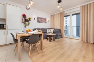 Modern Apartment with Parking & Near Manufaktura in Łódź by Noclegi Renters - Łódź - 3
