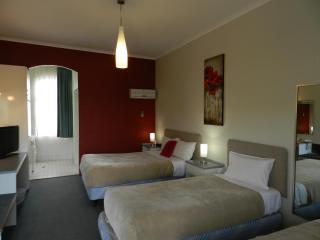 Prince of Wales Hotel - 3