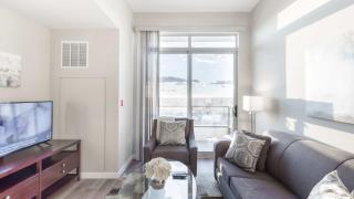 Luxury Apartment In Harbor Point - 7