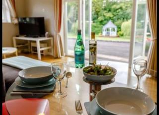 The Nook located in a beautiful garden setting with parking - Stratford-upon-Avon - 4