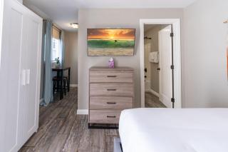 Cozy Beachside Studio - San Diego - 6