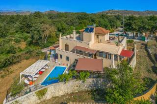 Villa Tresor - Áyios Yeóryios - 2