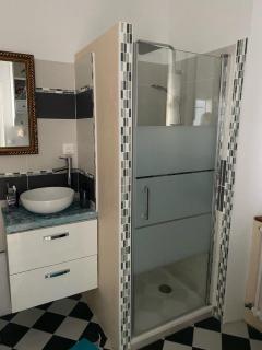 BnB Maison d'Art Breakfast in the Art Gallery - 5