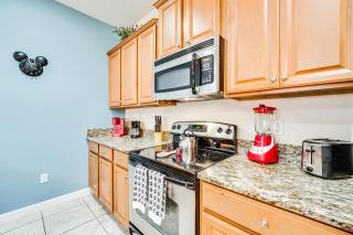 Resort Perks and Private Pool Kissimmee Retreat! - Kissimmee - 2