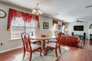 Spacious Snellville Home 28 Mi to Atlanta! - Snellville - 8
