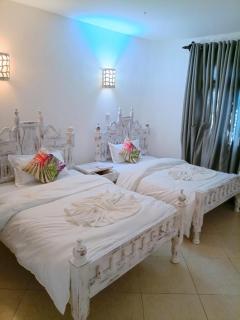 Lux Suites Lamera Beachfront Apartments - Shanzu - 9