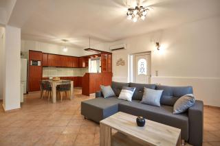 Sylvias Stylish Apartment - Chania - 5
