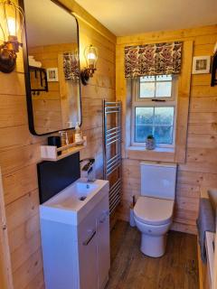 Cozies Cabin - Billy - 2