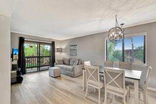 Beach lover's paradise. On the beach. Sleeps 8. - Hilton Head Island - 9