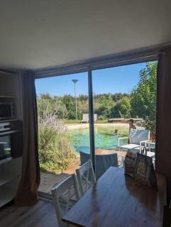 Chalet climatisé en campagne avec baignade privée - Lagnes - 0