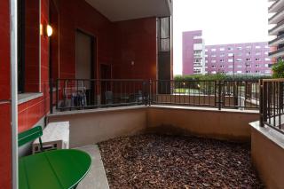Cozy Corner with Balcony and Private Garage! - Milan - 8